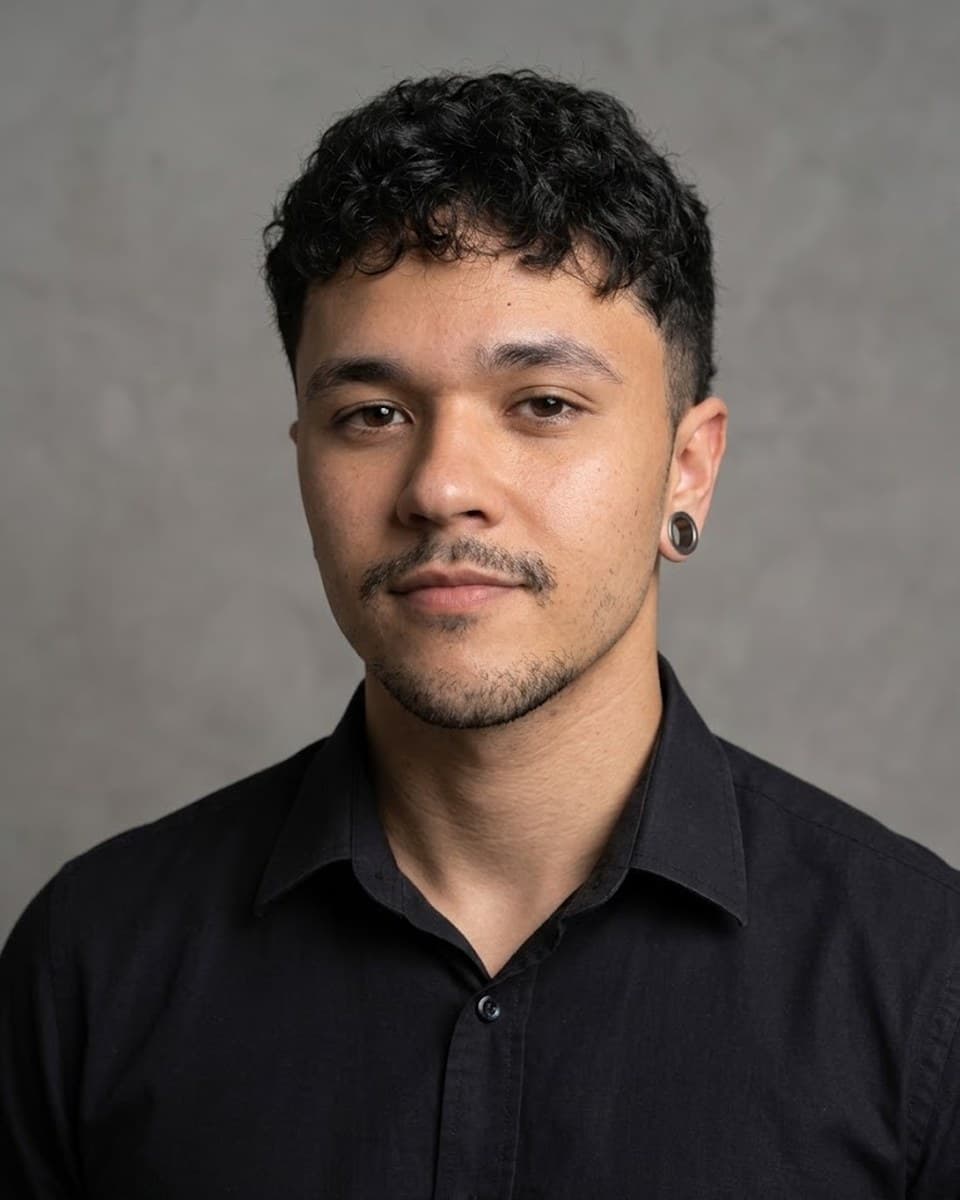 Derek Cobain, Especialista em Infraestrutura e Implantação
